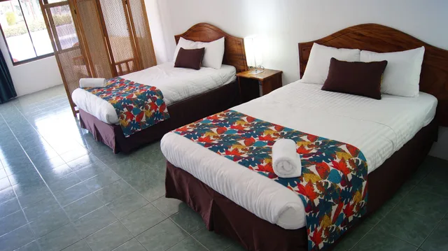 غرفة بسريرين مزدوجين يُسمح فيها بالحيوانات الأليفة، COSTA PACIFICA HOTEL 2/4