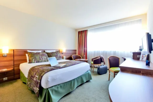 غرفة كومفورت بسريرين منفصلين، Kyriad Prestige Mulhouse Basel 2/9