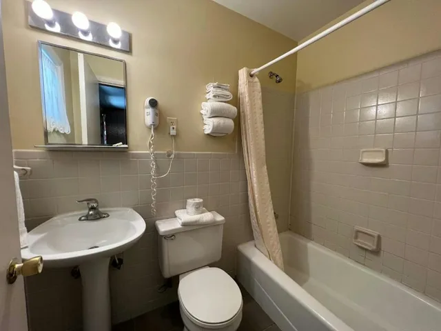 غرفة بسريرين كوين، Budget Inn By OYO Natural Bridge I-81 4/4