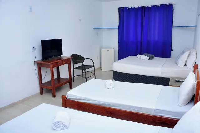 Master, Suite, Triple, 1 Double and 1 Single Bed, La Suite Praia 8/10