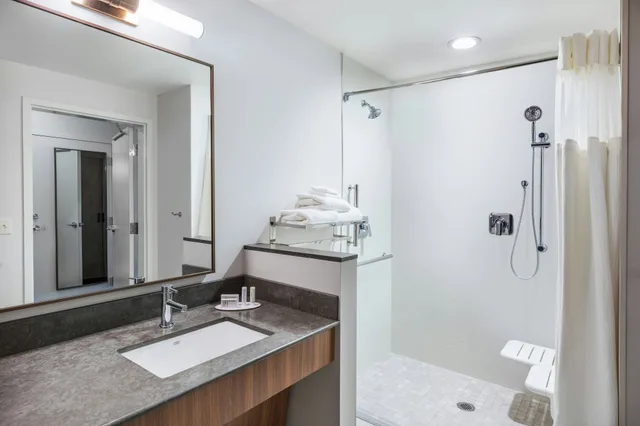 room, 2 queen beds, Fairfield Inn & Suites Houston Memorial City Area 3/5