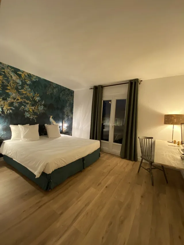 غرفة كومفورت بسرير كوين، Logis Hotel Medieval, Montelimar Nord 2/2
