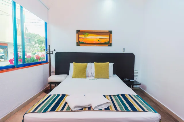 غرفة سوبيريور رباعية، Hotel Guatatur 2/5