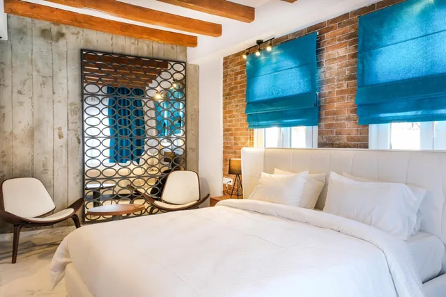 جناح بإطلالة على المسبح، Royal Hotel and Suites 1/10