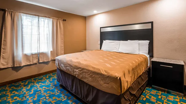 غرفة بسريرين كوين، Surestay Hotel By Best Western Brownsville 3/5
