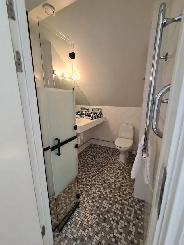 Superior, Double Bed, Ocean View, Hamnhotellet Kronan 3/3