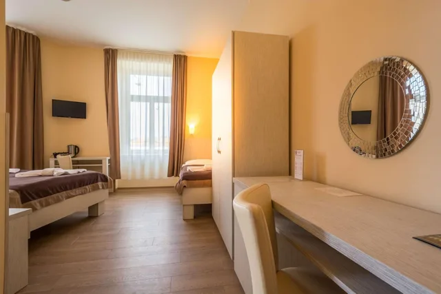 غرفة ثلاثية بسرير مزدوج وسرير فردي، PRAGUE CENTRE PLAZA 8/10