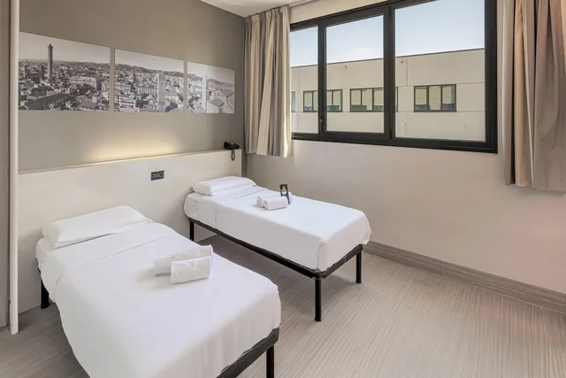 غرفة بسريرين منفصلين، B&B Hotel Bologna 8/10