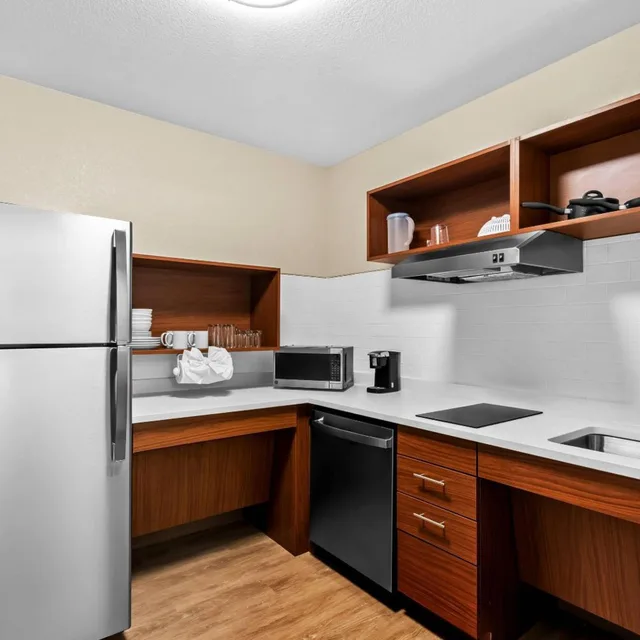 جناح بسريرين كوين بحوض استحمام لذوي الإعاقة، Everhome Suites Yuma East I-8 5/5