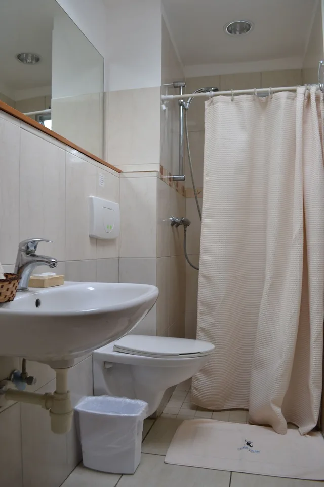 Family, Triple, 1 Queen and 1 Single Bed, The Balboa Inn Bed Breakfast 10/10