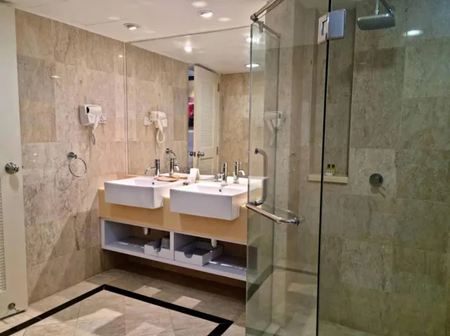Deluxe, Suite, King Bed, The Jerai Hotel Alor Star 3/3