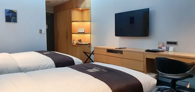 Deluxe, 1 Double and 1 Single Bed, New Wing، Eldis Regent Hotel 4/7