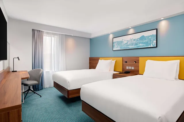 غرفة بسريرين منفصلين، Hampton by Hilton Canterbury 1/5