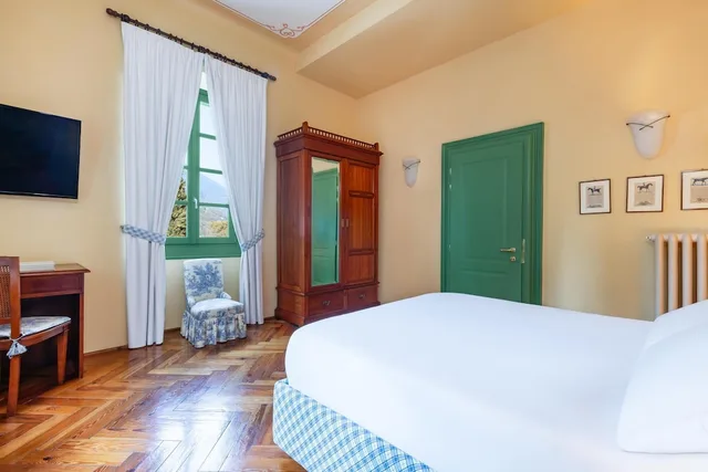 Junior Suite, Villa, Queen Bed, Partial Lake View، Boutique Hotel Villa Sostaga 3/6