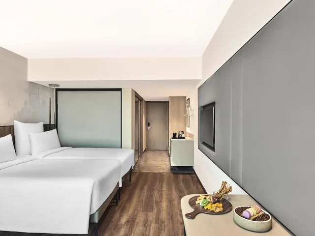 غرفة قياسية بسريرين منفصلين، Novotel Mumbai International Airport 2/5
