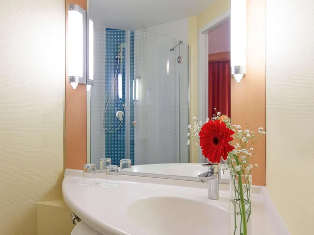 غرفة قياسية بسريرين منفصلين، Ibis Adana 6/7