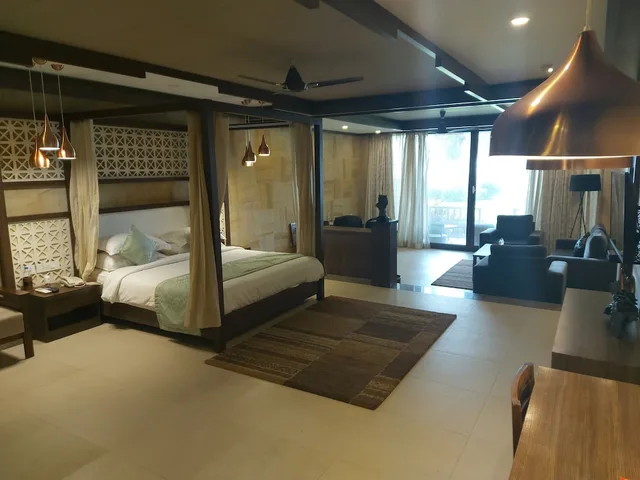 Sea, Suite, Queen Bed، Welcomhotel by ITC Hotels, Kences Palm Beach 2/4