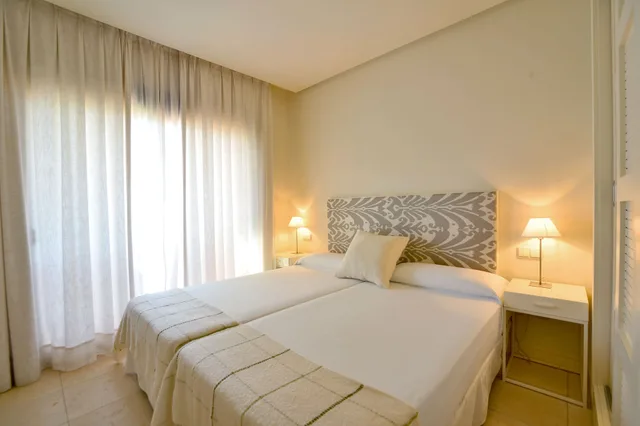 3 Bedrooms, Luxury, Apartment, 1 Double and 4 Single Beds, Private Pool، APARTHOTEL NOVO RESORT5 4/10