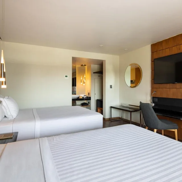 غرفة تنفيذية ثلاثية، Hotel Real del Río 7/10