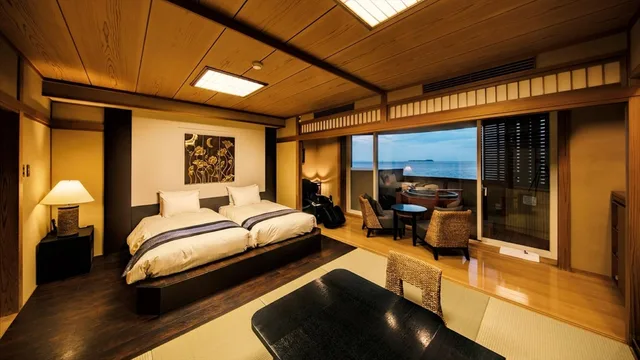 Japanese Western, Hollywood, Twin Beds, with View, Outdoor Bath، Kazeno Kaori 1/1