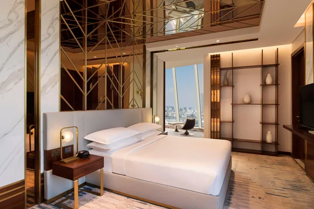 Penthouse Suite، Velero Doha 1/4