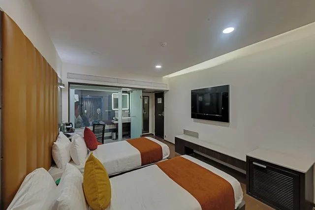 غرفة ديلوكس بسرير مزدوج، Comfort Inn Metropolis Mumbai 1/10