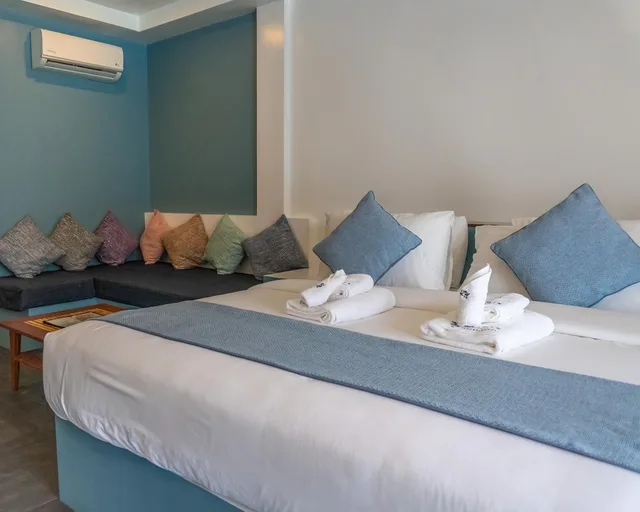 Deluxe, Triple, King Bed, Sofa, Amihan Resort 3/10