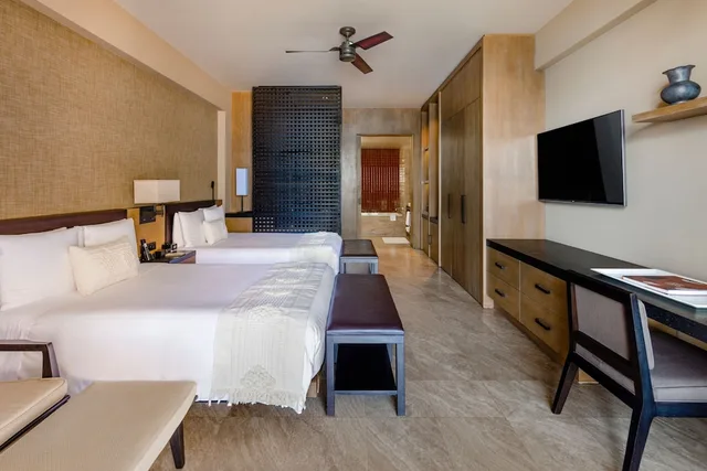 Deluxe, 2 Double Beds, Resort View، JW Marriott Los Cabos Beach Resort and Spa 2/7