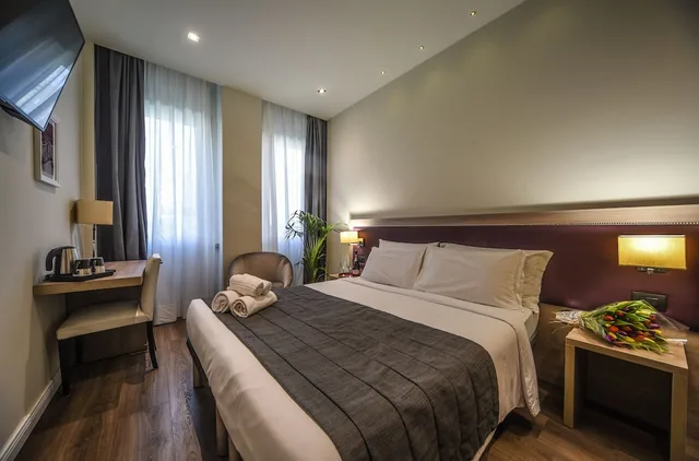 غرفة بسرير مزدوج أو سريرين منفصلين، Hotel Zara Milano 1/3