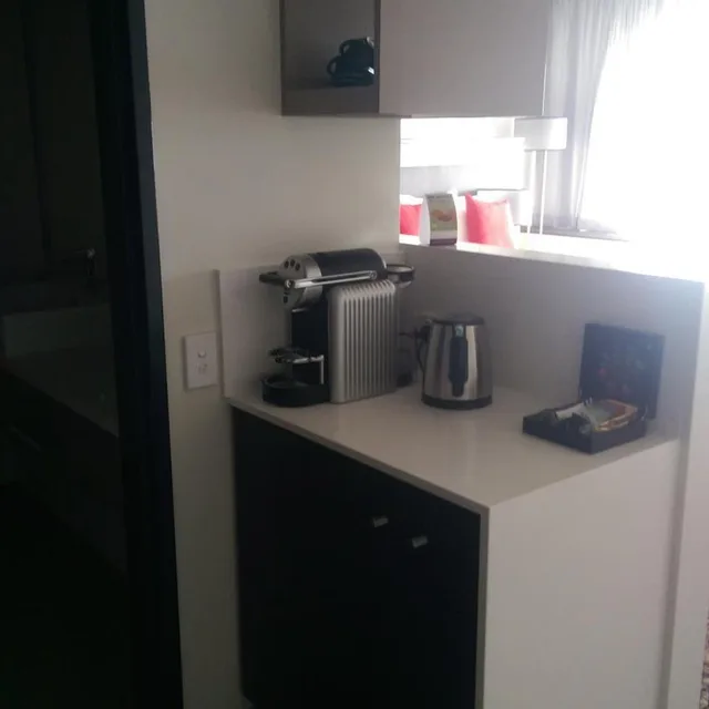 Deluxe, King Bed, CALAMVALE HOTEL SUITES AND CONFERENCE CENTRE 5/10