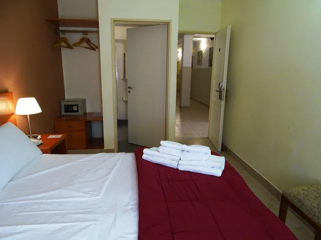 غرفة قياسية بسرير كوين، Hotel de Las Luces 1/6