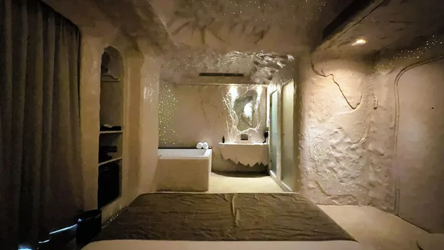 غرفة غراند بجاكوزي، Dragonfly Hotel 5/5