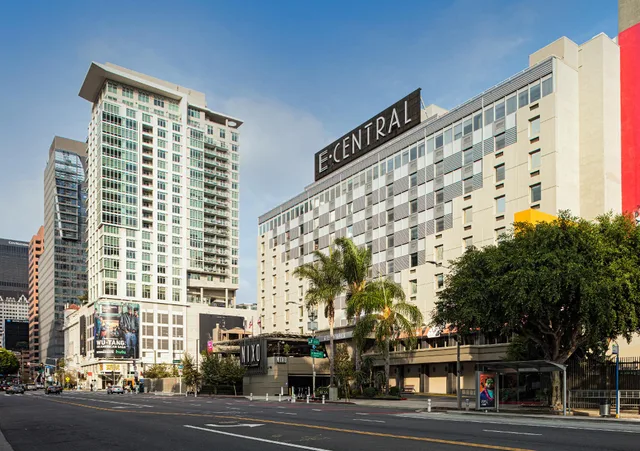 غرفة بريميوم بسرير مزدوج، E Central Downtown Los Angeles Hotel 1/1