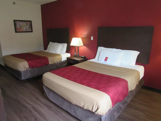 غرفة بسريرين كوين، Econo Lodge Carlisle Central 5/9