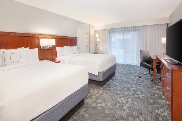 غرفة بسريرين مزدوجين، Courtyard By Marriott Birmingham Homewood 2/4