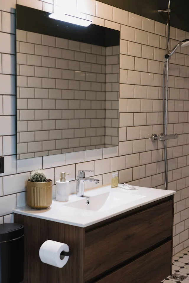 غرفة ديلوكس بسرير كوين بحمام خاص مع أريكة، Kex Hostel Reykjavík 9/10
