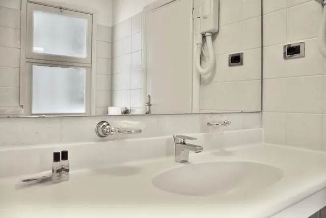 غرفة كلاسيكية ثلاثية بسرير مزدوج وسرير فردي، Gardena Hotel 2/3