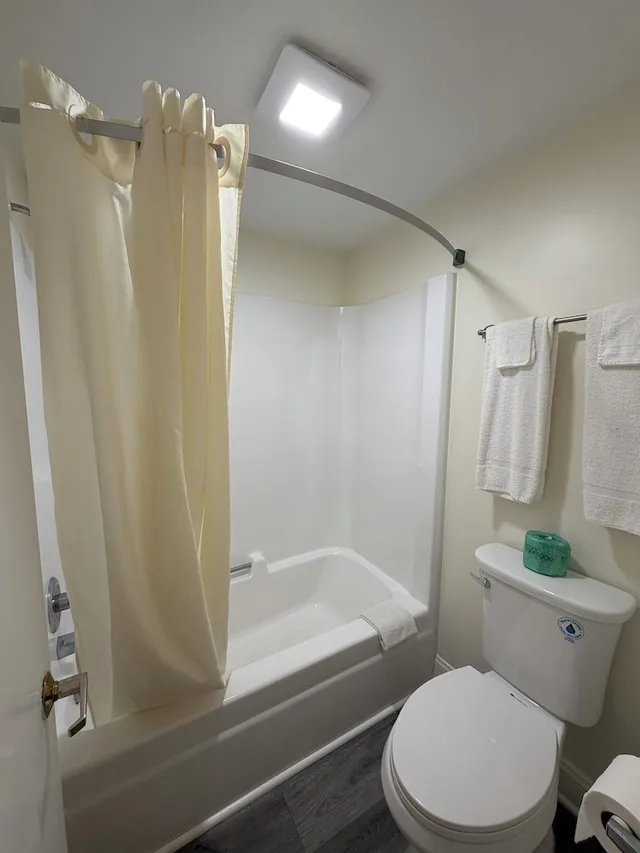 غرفة بسرير كينج لذوي الإعاقة، Travel Inn of Buford 6/7