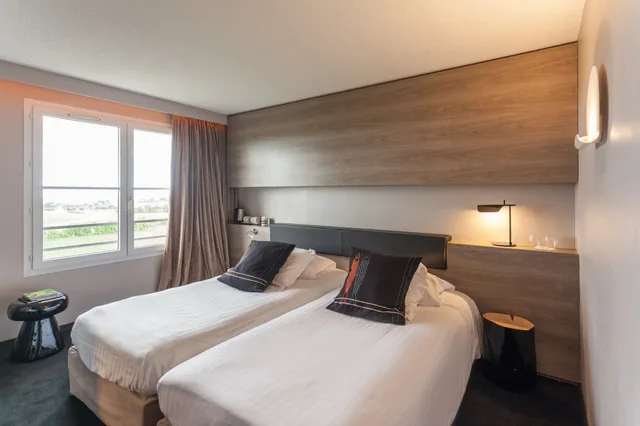 غرفة كلاسيكية بسريرين منفصلين، HOTEL SPA LA BUTTE 2/3