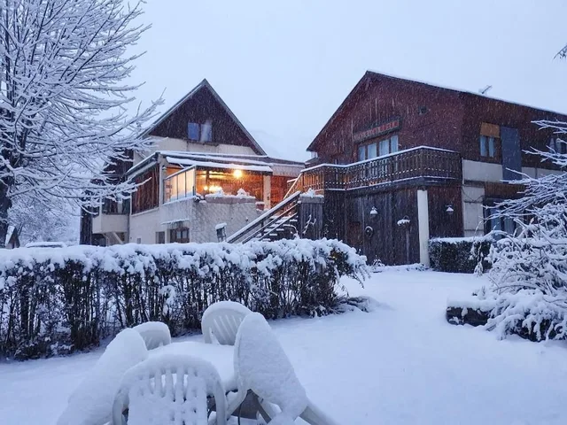 Hotel Le Vieux Tilleul، Digne-les-Bains 2/46
