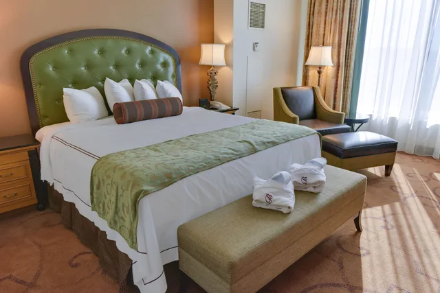 غرفة كلاسيكية بسرير كينج، Belterra Casino Resort 2/3