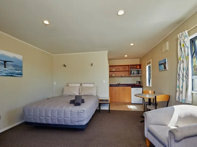غرفة قياسية بسرير مزدوج، Kaikoura TOP 10 Holiday Park 3/7