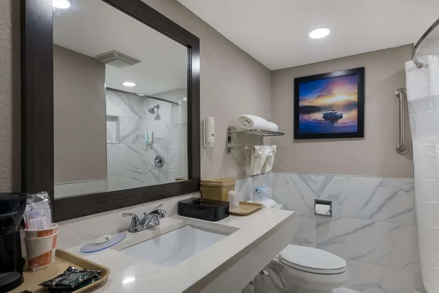 Standard, 2 Double Beds, Smoking, Quality Inn & Suites Altamonte Springs Orlando-North 4/6