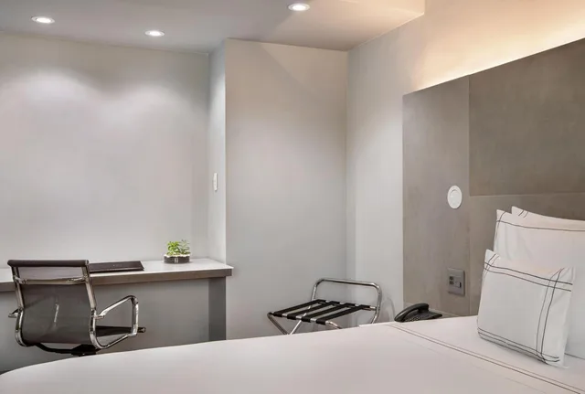 جناح جونيور بسرير مزدوج مع أريكة، Melia Ibirapuera 8/10