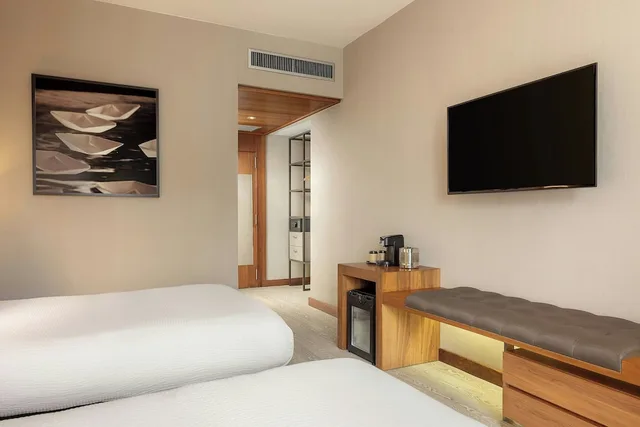 غرفة بسريرين مزدوجين، AC Hotel by Marriott Panama City 3/5