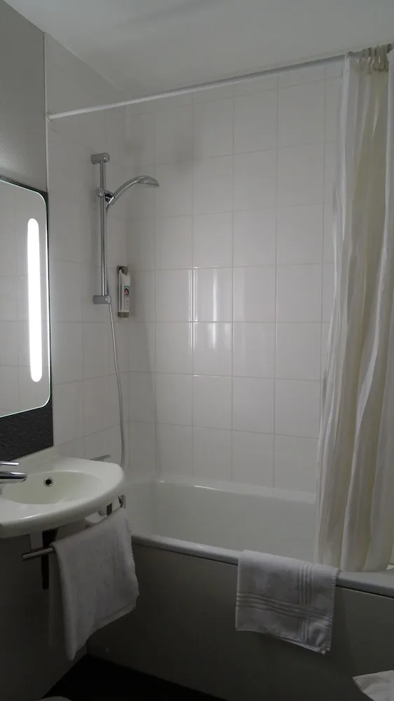 غرفة قياسية بسرير مزدوج، Ibis Moulins Sud 9/10