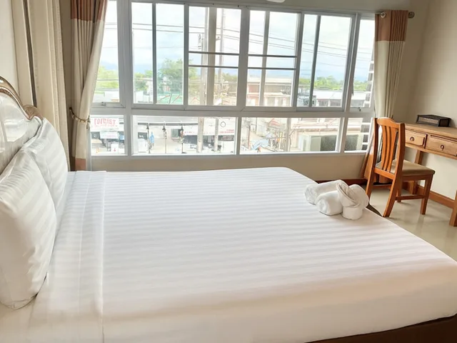 Connecting, Maekhong Delta Boutique Hotel 2/4
