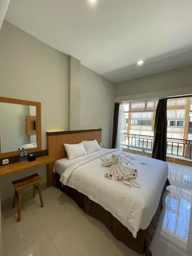 غرفة قياسية بسرير مزدوج، Lims Hotel 1/3