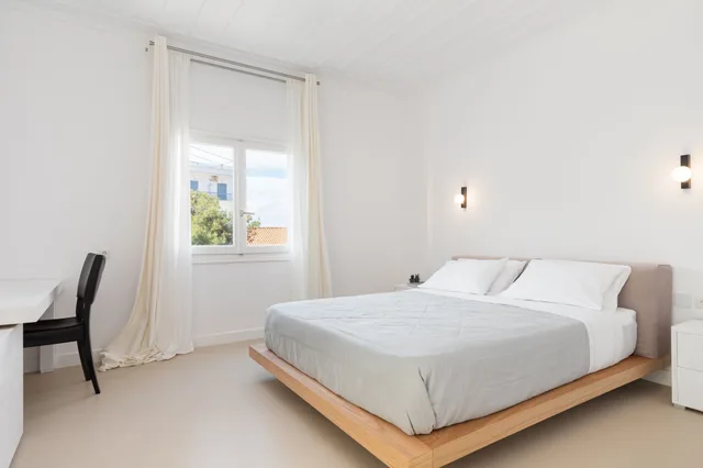 Room, Triple, 3 Beds, City View, Hotel Roumani 1/3