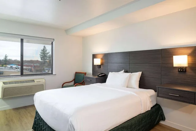 غرفة بسرير كينج، Baymont By Wyndham Bellingham 3/8